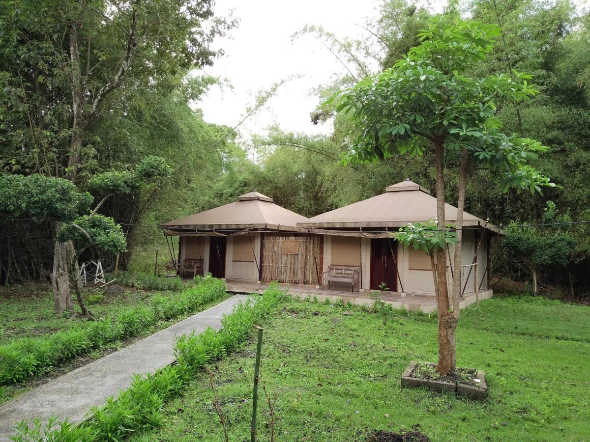 Jawa Jiwa G-Land Resort Dadapan Exterior photo